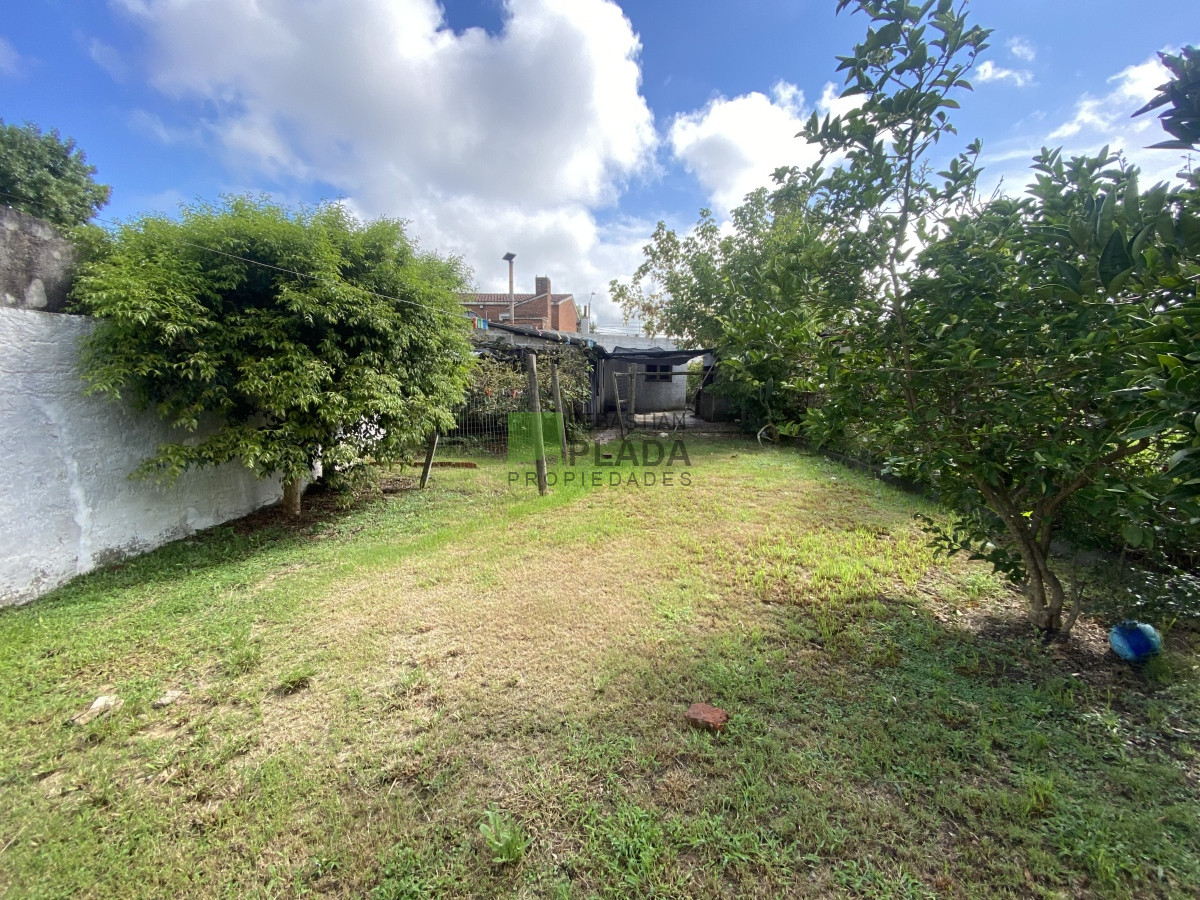 Casa ID.848 - Casa Tres Dormitorios, garaje, patio.  Venta en San Carlos