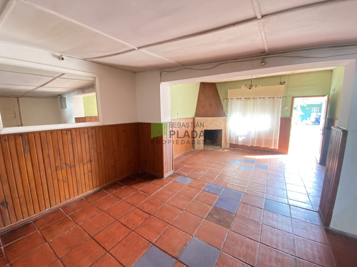 Casa ID.848 - Casa Tres Dormitorios, garaje, patio.  Venta en San Carlos