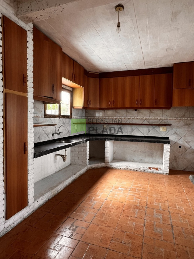 Casa ID.576 - PRÓXIMAMENTE EN ALQUILER!! Casa de altos, 3 dormitorios sobre Av. Alvariza