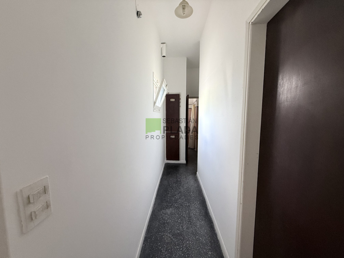 Casa ID.718 - Casa de 3 Dormitorios Céntrica, con garaje.