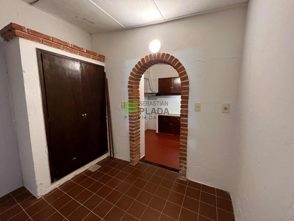 Casa ID.798 - Casa de 2 Dormitorios y Garaje en San Carlos