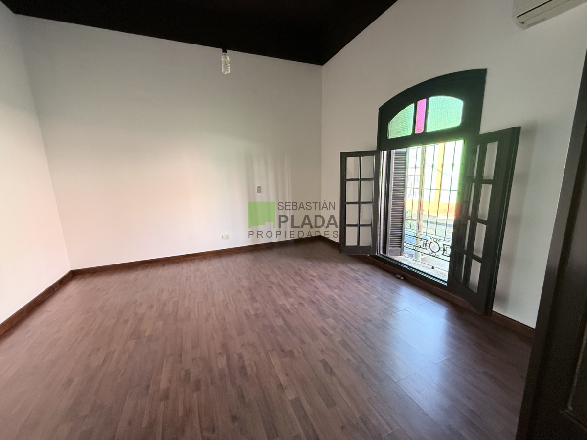 Casa ID.1089 - Casona de 1900 en el Centro de San Carlos