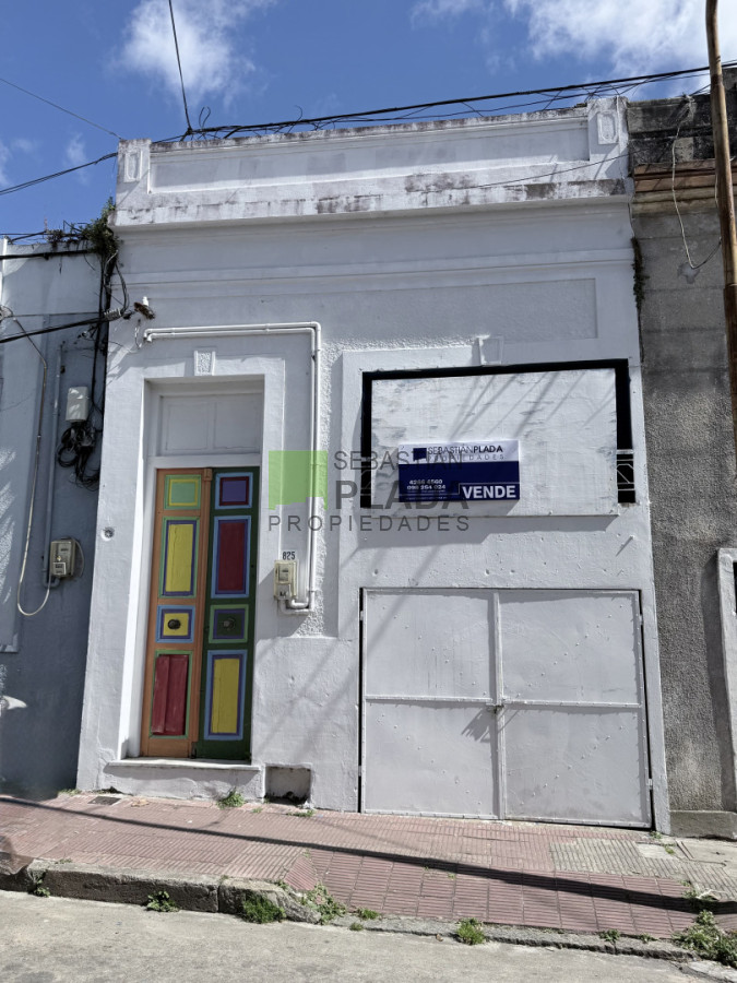 Casa ID.1098 - Casa a Reciclar en el Centro de San Carlos