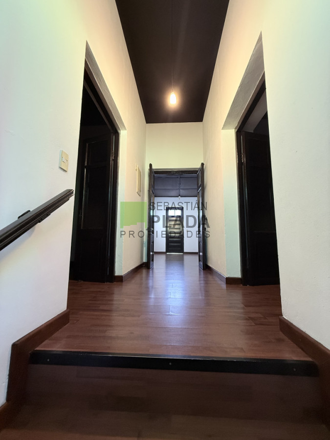 Casa ID.1089 - Casona de 1900 en el Centro de San Carlos