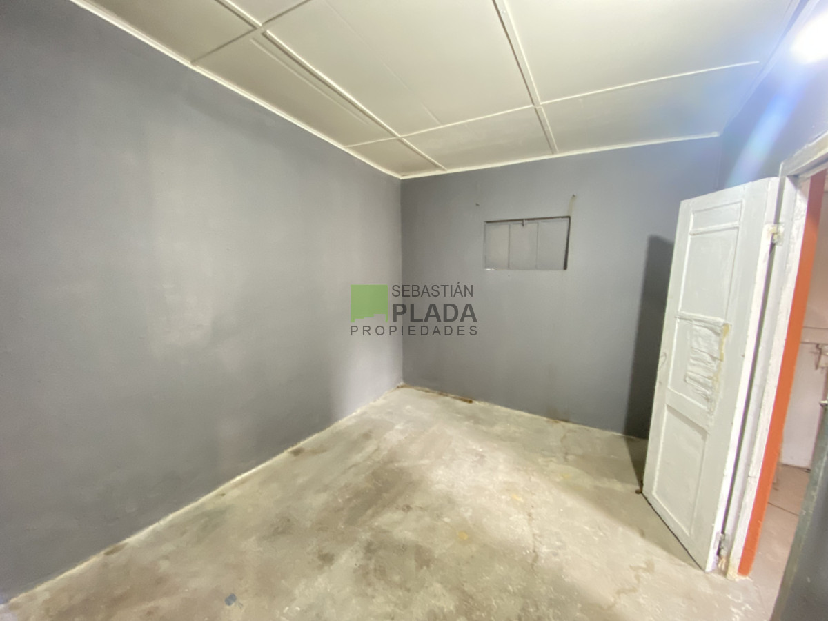 Casa ID.930 - Casa Céntrica 2 Dormitorios y Garaje en Venta en San Carlos