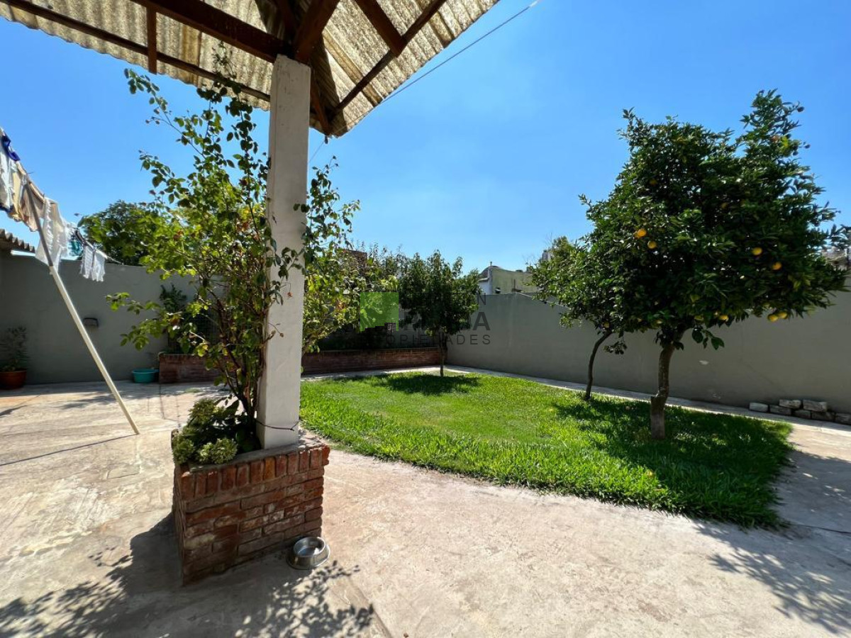 Casa ID.896 - Importante Casa de 4 Dormitorios en Venta en San Carlos