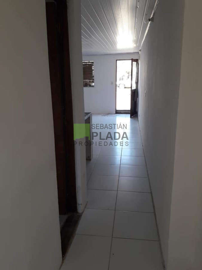 Casa ID.523 - tres apartamento en un mismo padrón, sobre Avenida.
