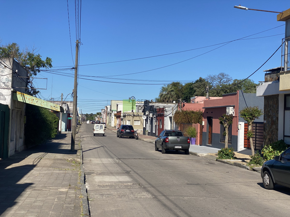 Casa ID.1020 - Casa de 1 Dormitorio en Alquiler en San Carlos