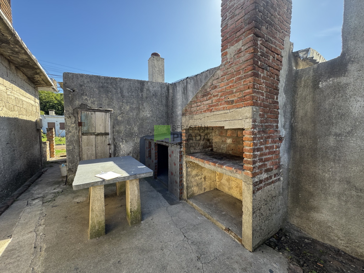 Casa ID.956 - Casa de Plancha 2 dormitorios, muy lumoinoso bien orientada.