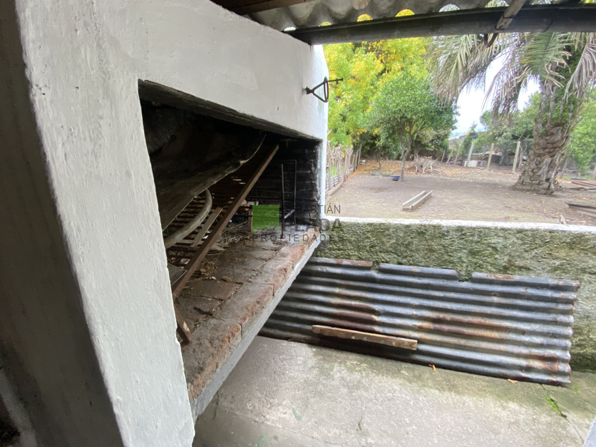 Casa ID.930 - Casa Céntrica 2 Dormitorios y Garaje en Venta en San Carlos