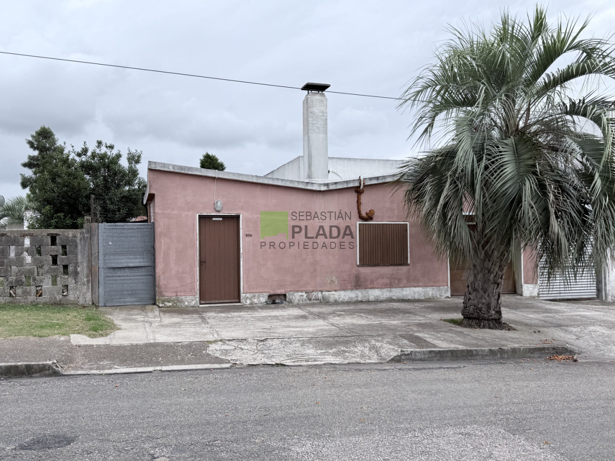Casa ID.1069 - Casa a Reciclar en San Carlos