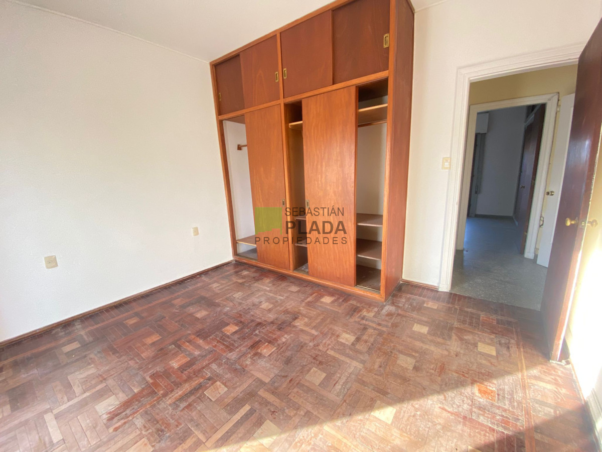 Casa ID.987 - Casa de 2 Dormitorios en el Centro de San Carlos Venta