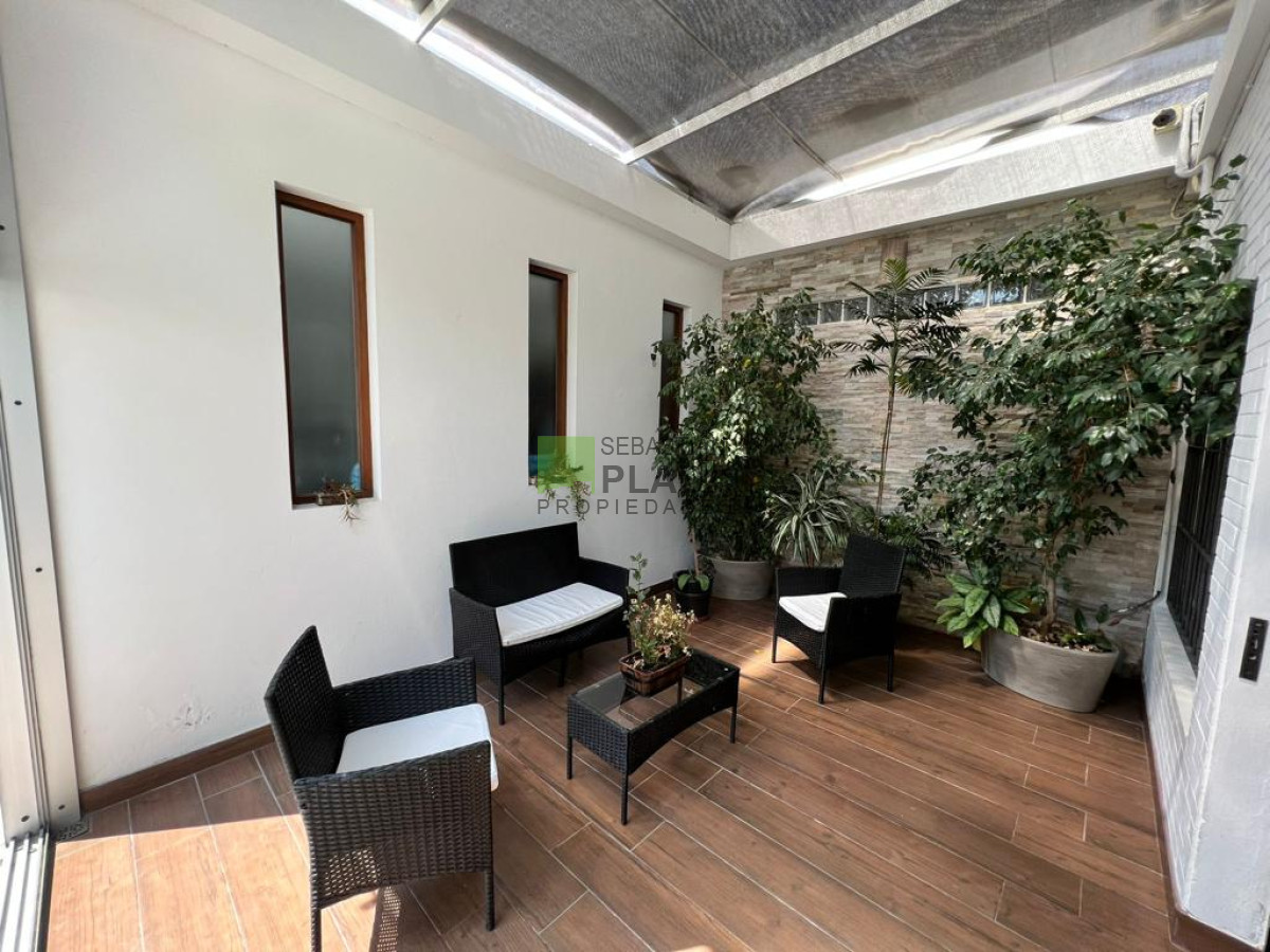 Casa ID.896 - Importante Casa de 4 Dormitorios en Venta en San Carlos