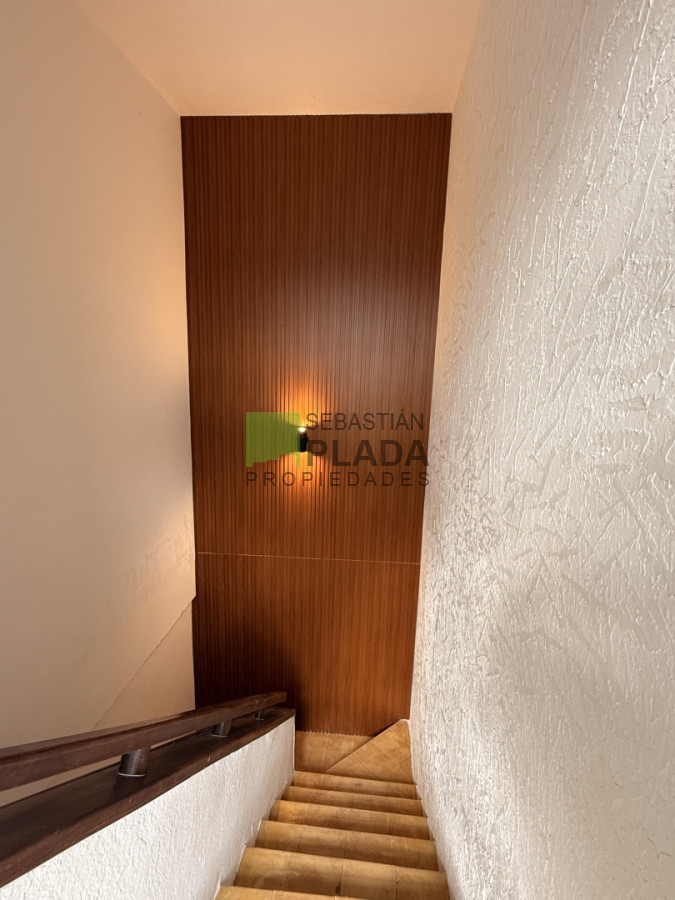 Casa ID.1103 - Casa sobre 18 Julio, ideal Empresa o Profesional