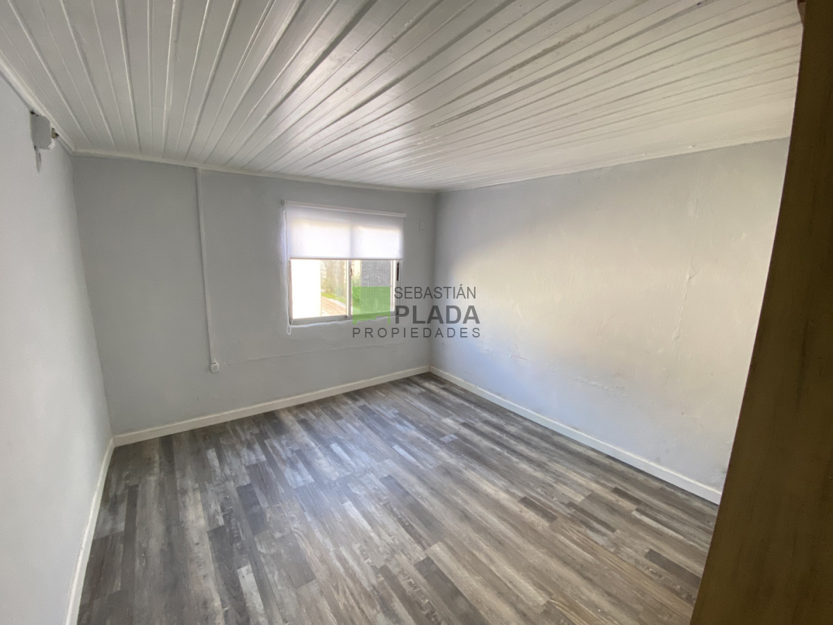 Casa ID.1080 - Casa de 1 Dormitorio en Venta en Centro de San Carlos
