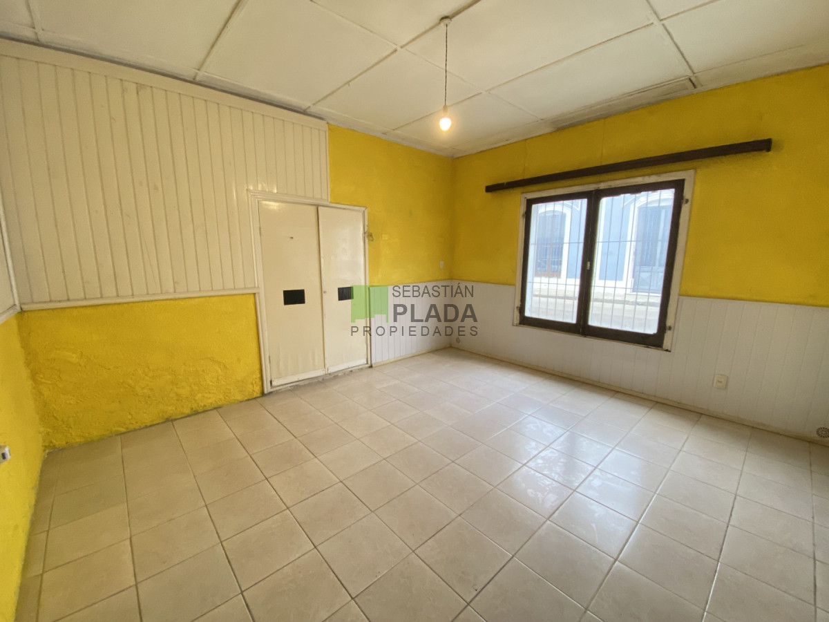 Casa ID.1092 - Apartamento de 1 Dormitorio en Alquiler en pleno Centro de San Carlos