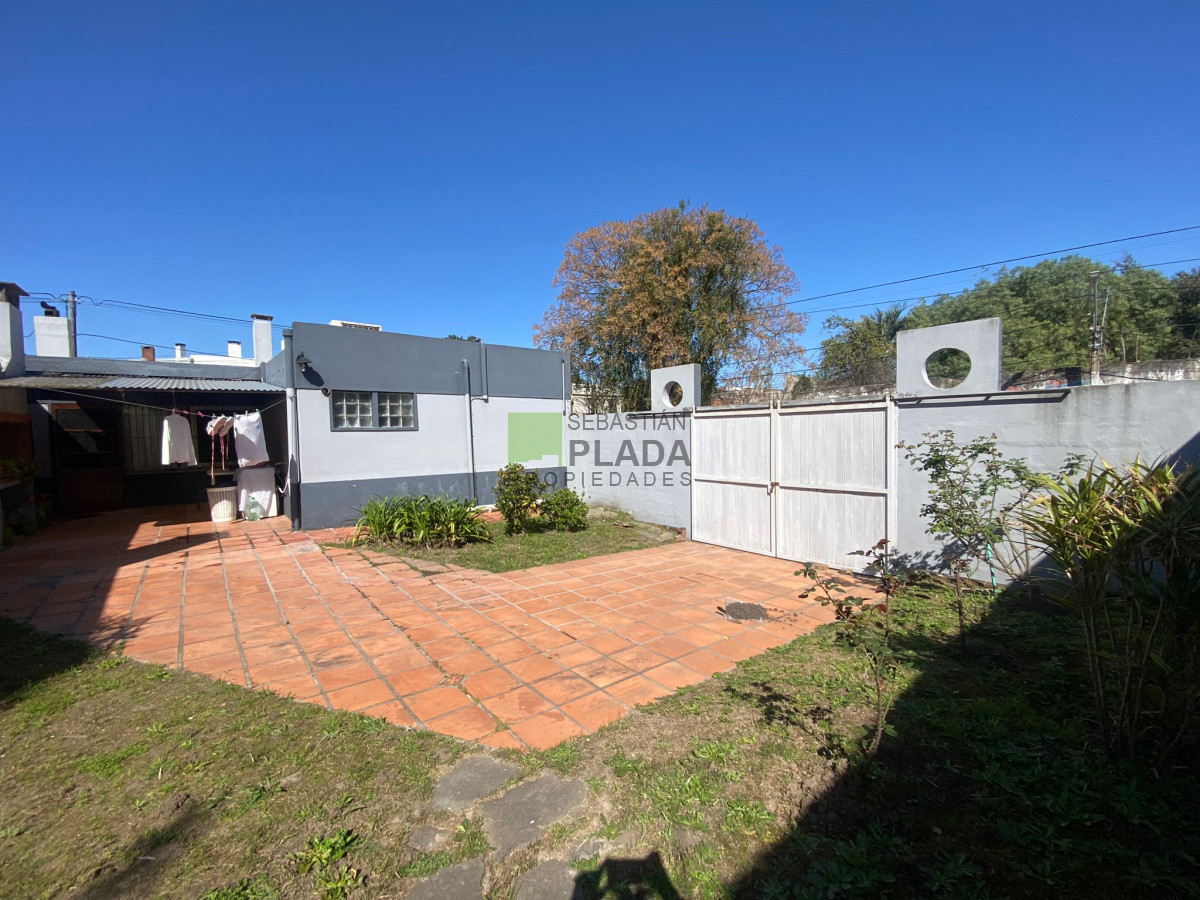 Casa ID.923 - En Venta Casa 3 Dormitorios, Centro de San Carlos.