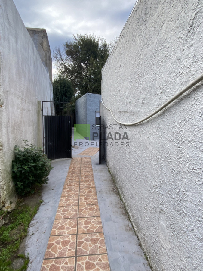 Casa ID.1080 - Casa de 1 Dormitorio en Venta en Centro de San Carlos