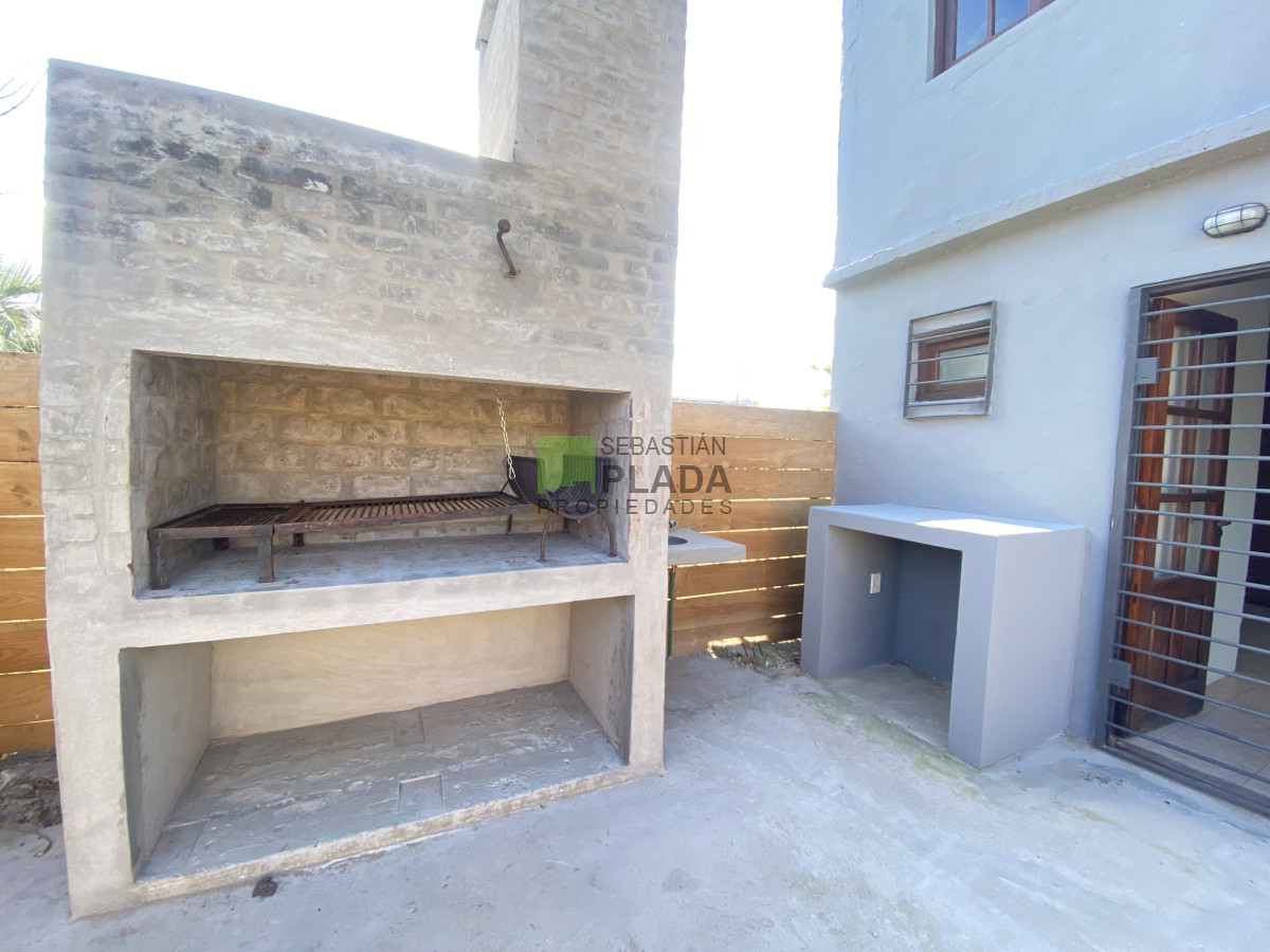 Casa ID.1017 - Casa de 2 Dormitorios en Alquiler en San Carlos