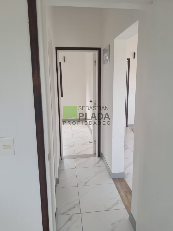 Casa ID.1083 -  EN ALQUILER, a estrenar,  2 dormitorios, entrada vehículos