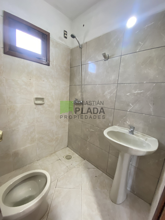 Casa ID.1017 - Casa de 2 Dormitorios en Alquiler en San Carlos