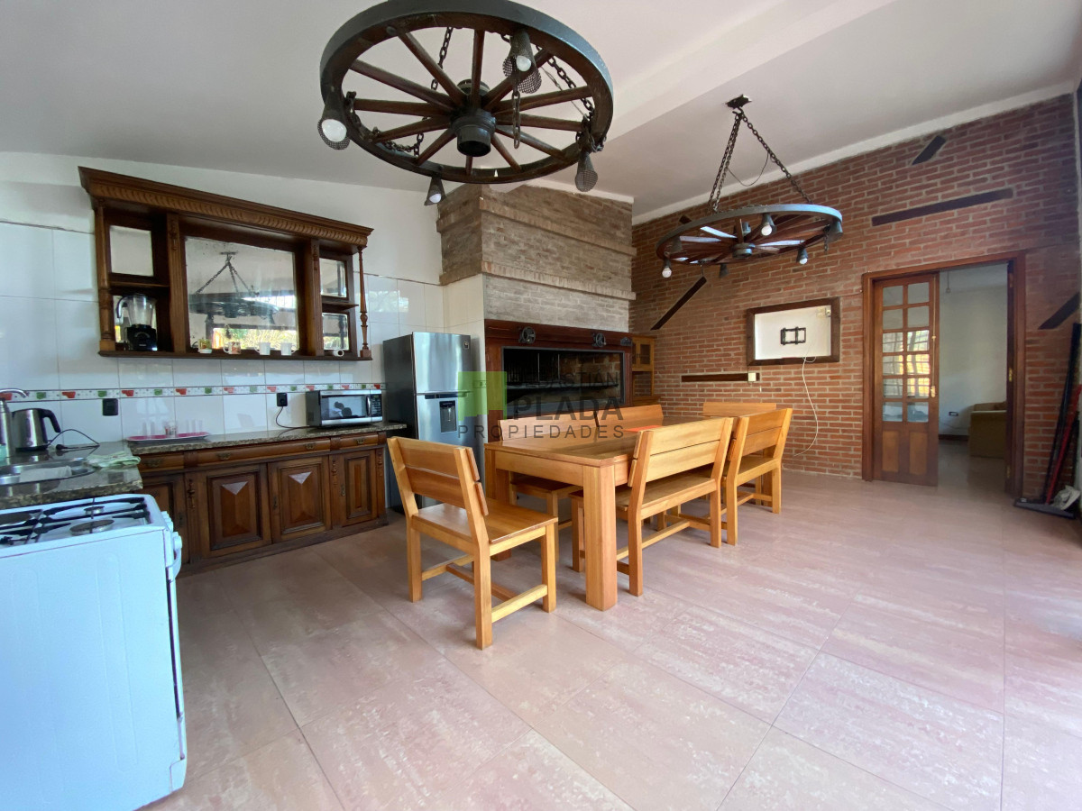 Casa ID.902 - 4 construcciones en un mismo padrón en Venta en San Carlos