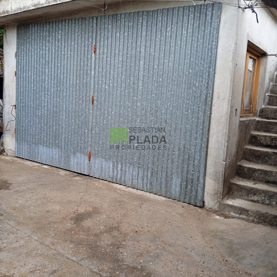 Casa ID.710 - Casa con Local o monoambiente. apta Banco