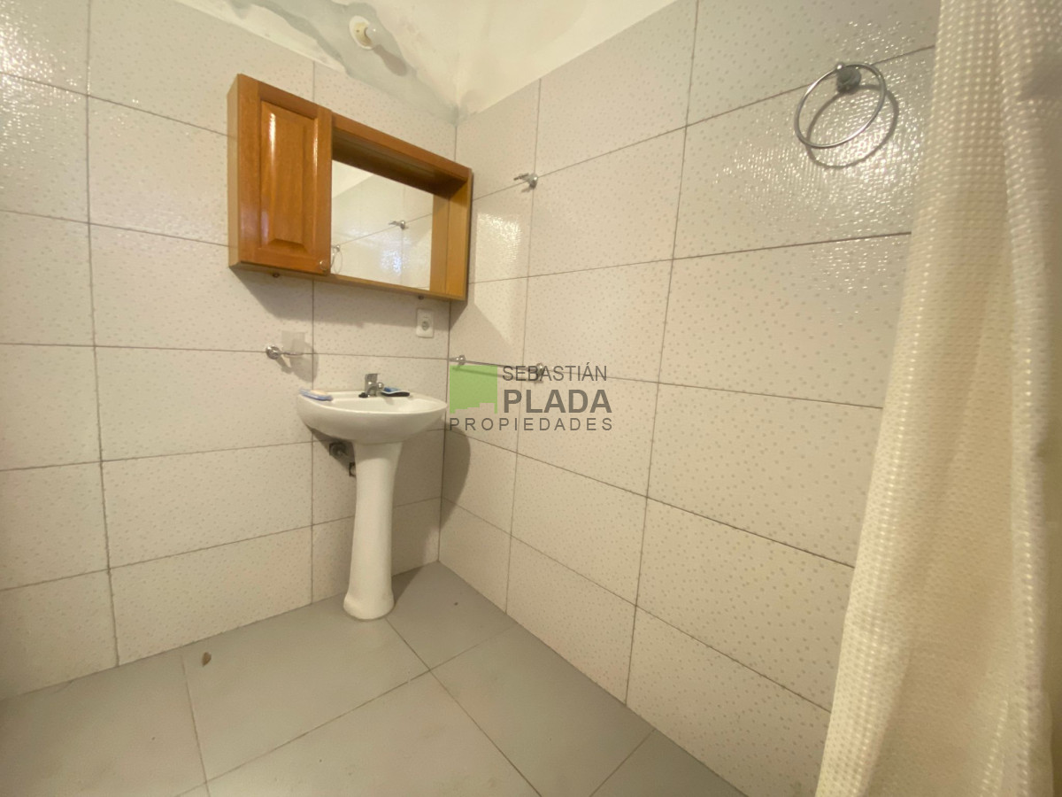 Casa ID.998 - Casa céntrica de 1 Dormitorio en Alquiler en San Carlos
