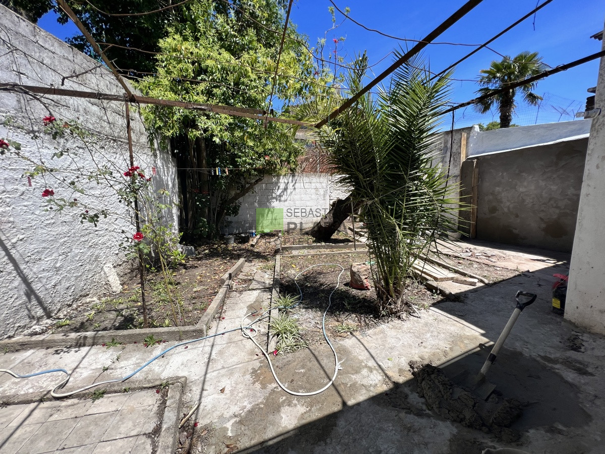 Casa ID.679 - ¡ATENCIÓN PRÓXIMAMENTE! Casa 4 Dormitorios con garaje en alquiler en el Centro de San Carlos