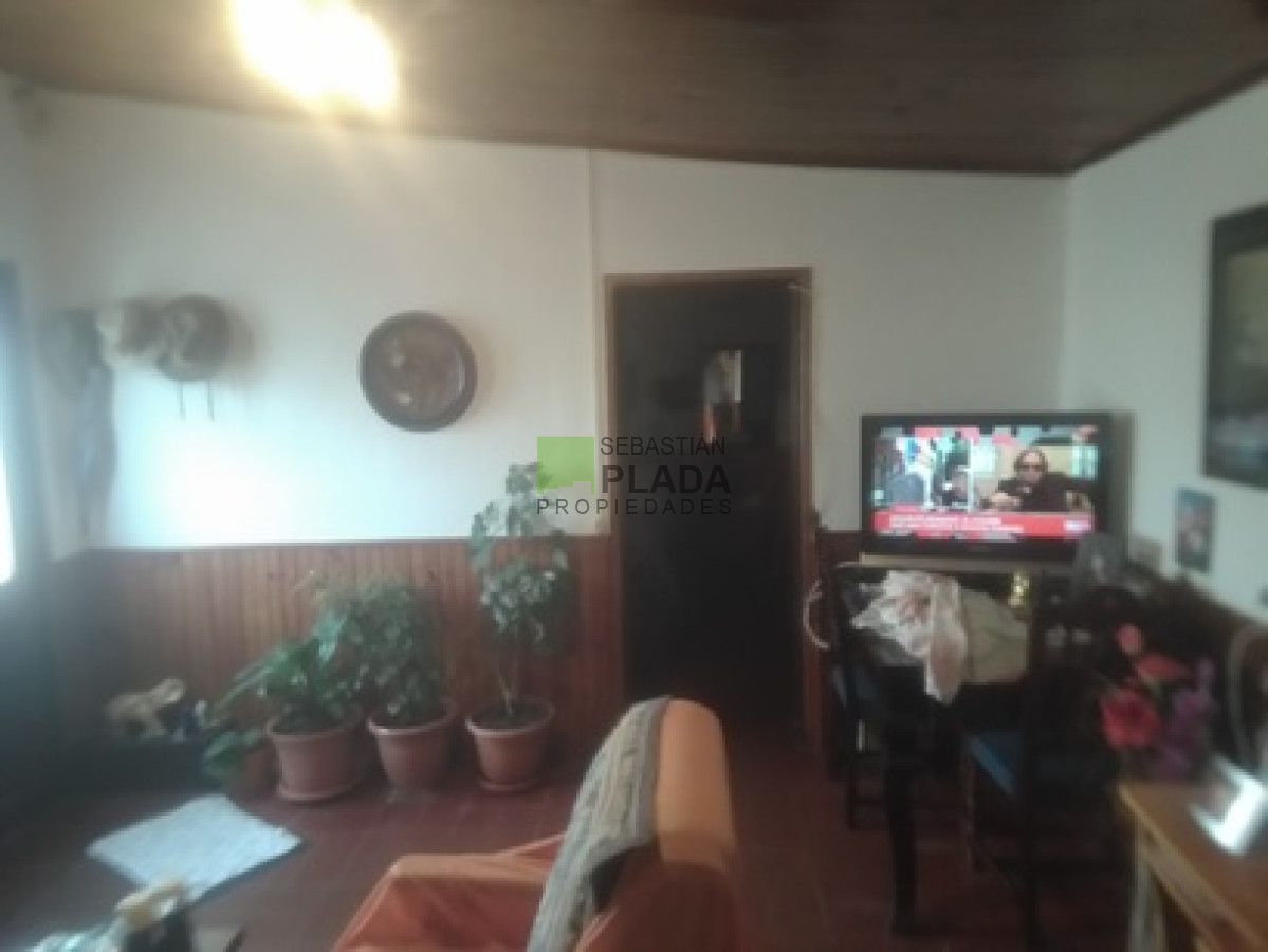 Casa ID.96 - CASA 2 DORMITORIOS, UBICADA EN EL CENTRO