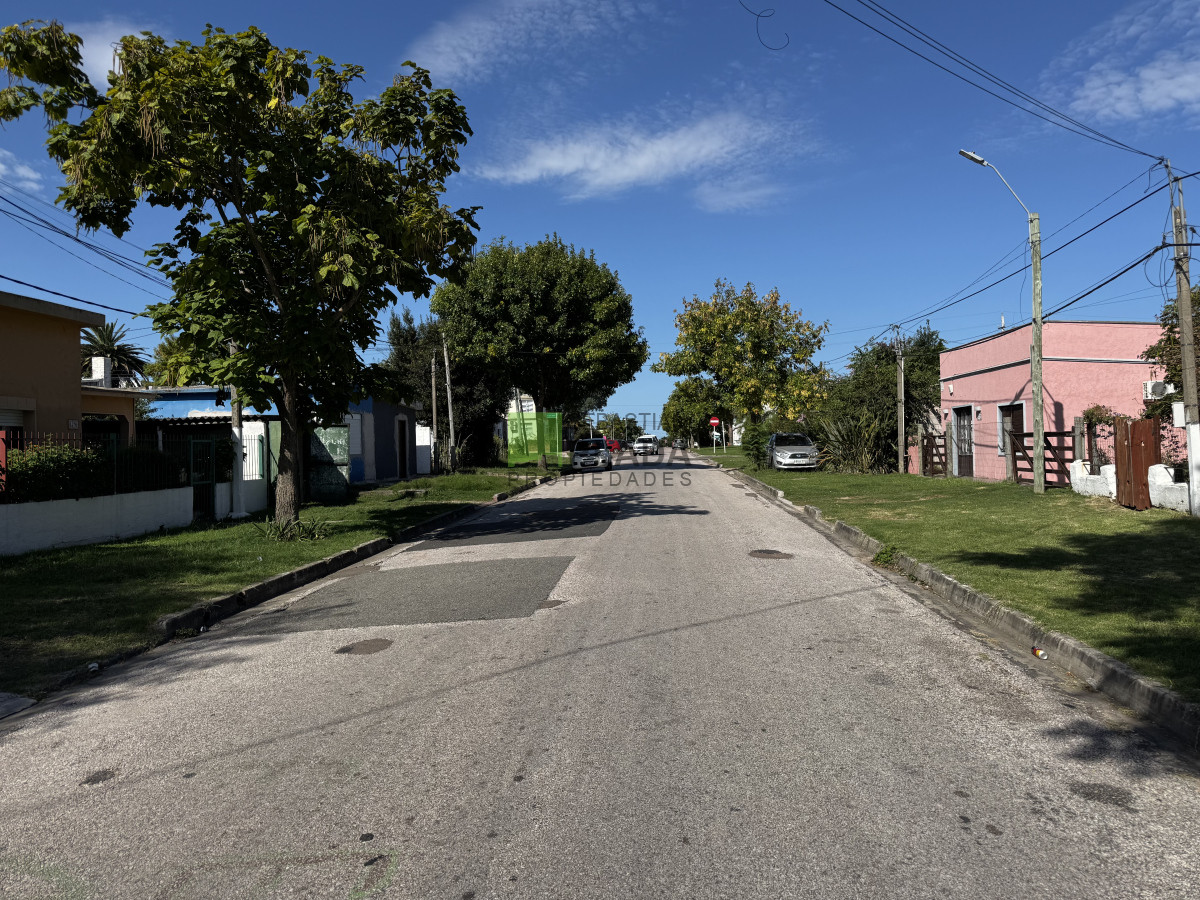 Casa ID.958 - Casa a Reciclar, con buen terreno.