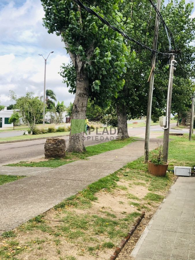 Casa ID.449 - Casa de plancha en un zona muy agradable y con servicios