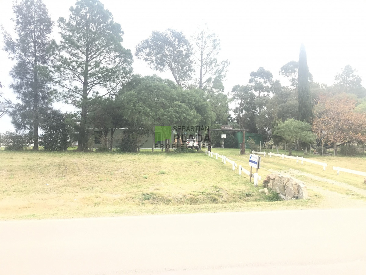 Chacra ID.176 - Chacra a 15 minutos de Punta del Este. 3 dormitorios, casita de huespedes, capacidad 10 personas