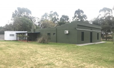 Chacra a 15 minutos de Punta del Este. 3 dormitorios, casita de huespedes, capacidad 10 personas