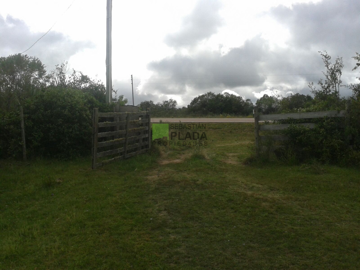 Campo Ref.54 - Muy lindo campo, con costas de arroyo