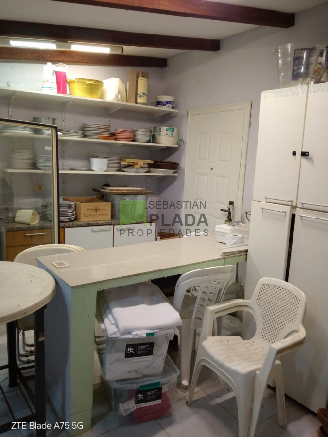 Local Comercial ID.1104 - Salón de Fiestas totalmente equipado, con Casa Habitación de 1 dormitorio en Venta en San Carlos