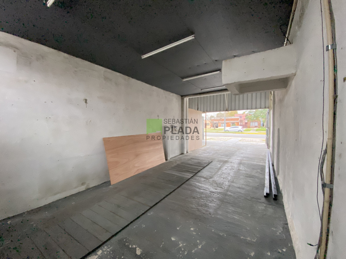 Local Comercial ID.416 - Local con Galpón en Alquiler en San Carlos