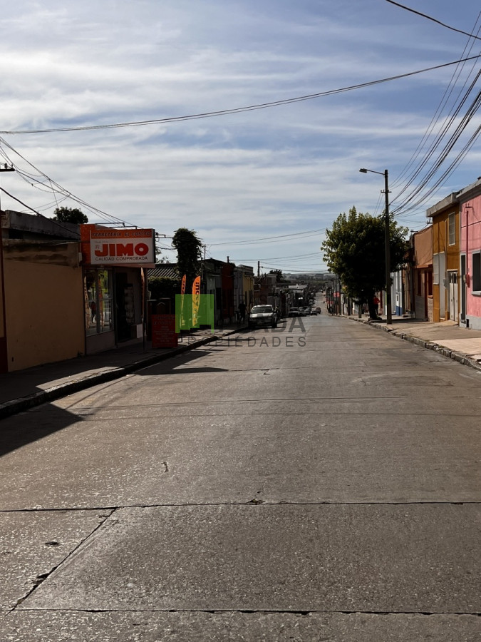 Local Comercial ID.614 - Muy buena esquina Comercial