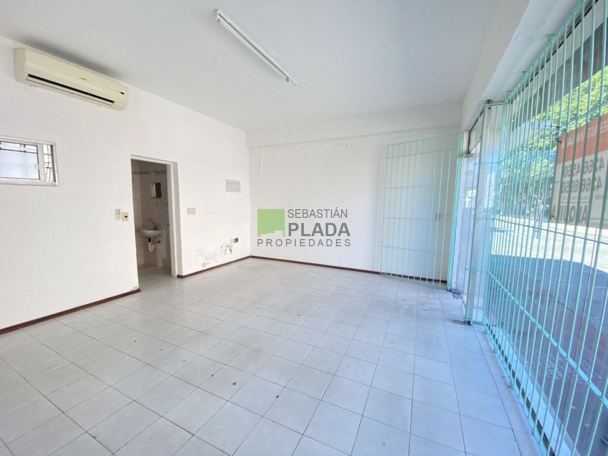 Local Comercial ID.1059 - Local Comercial en Alquiler en el Centro de San Carlos