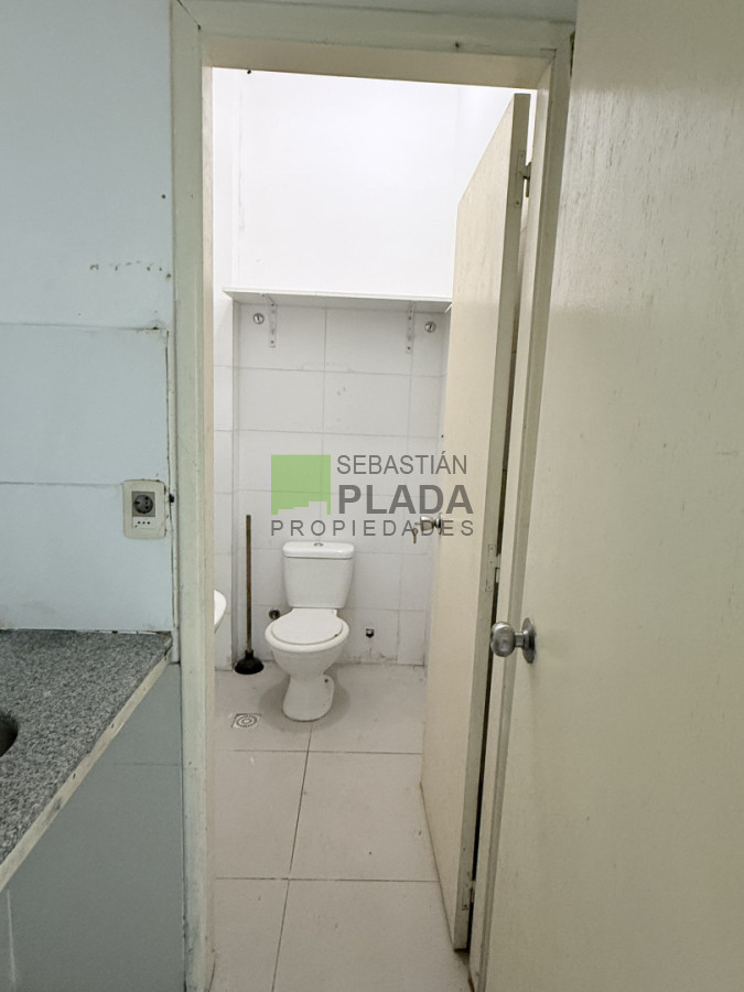 Local Comercial ID.1095 - Buen Local Comercial en el Centro de San Carlos