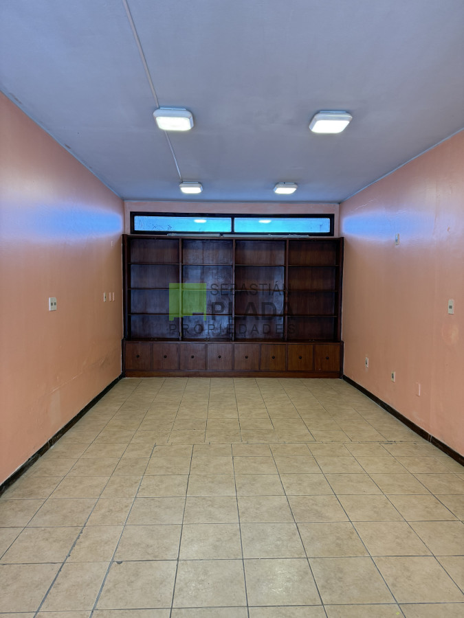 Local Comercial ID.1030 - Local Centro de San Carlos, multirubro