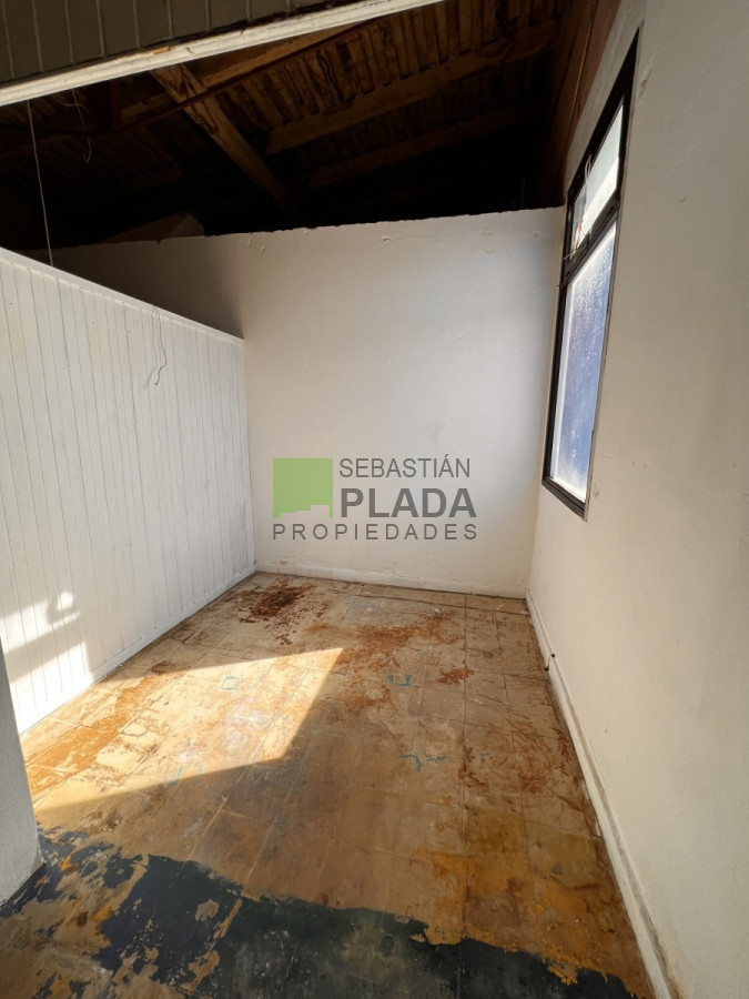 Local Comercial ID.614 - Muy buena esquina Comercial