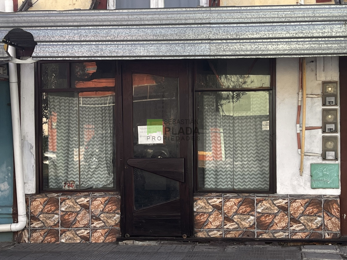 Local Comercial ID.709 - Local con vivienda frente a CODESA