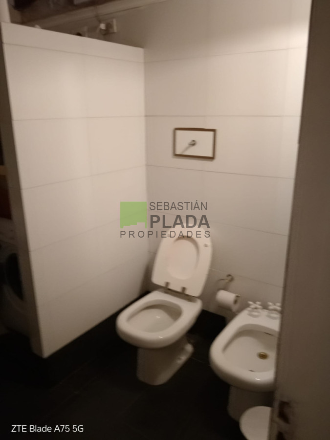 Local Comercial ID.1104 - Salón de Fiestas totalmente equipado, con Casa Habitación de 1 dormitorio en Venta en San Carlos