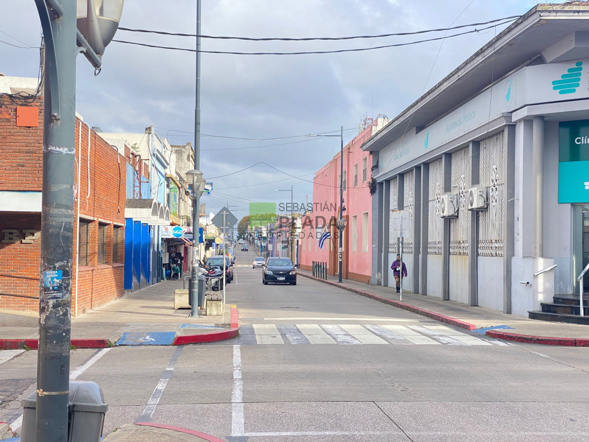 Local Comercial ID.982 - Local Céntrico en Alquiler en San Carlos