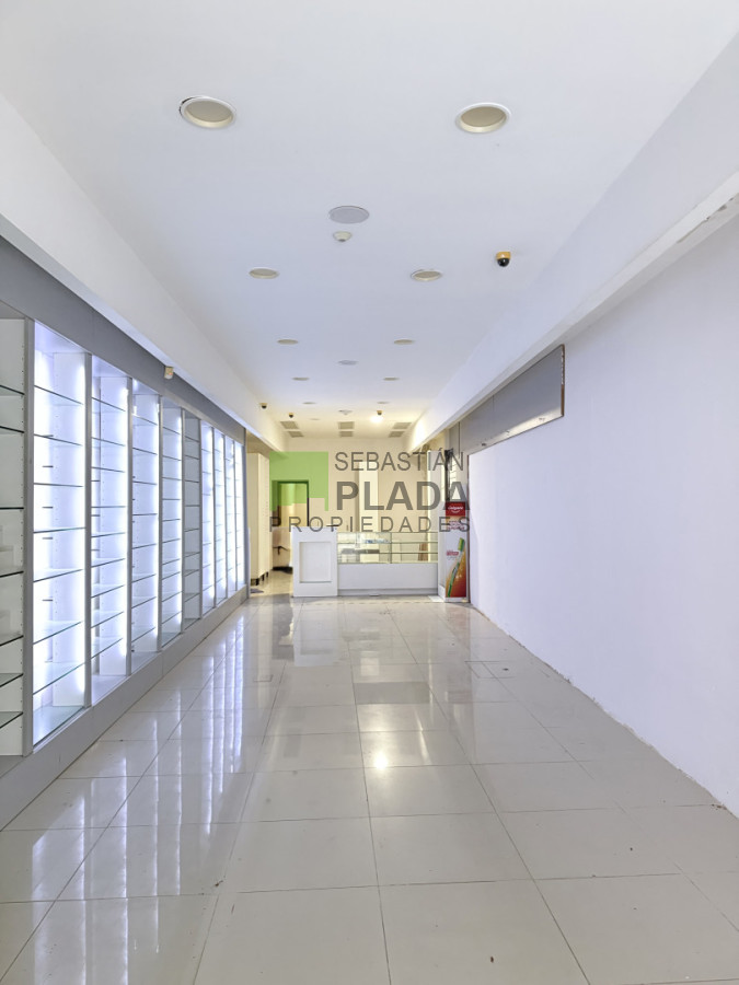 Local Comercial ID.1095 - Buen Local Comercial en el Centro de San Carlos