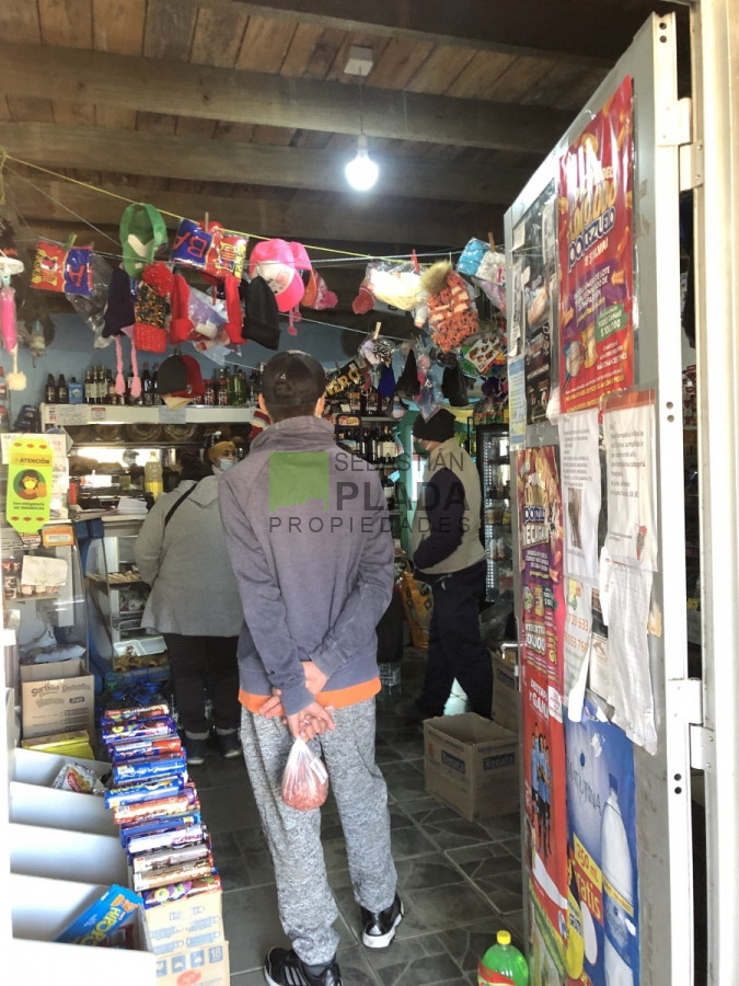 Local Comercial ID.522 - Llave de Auto Service en Barrio Hipódromo
