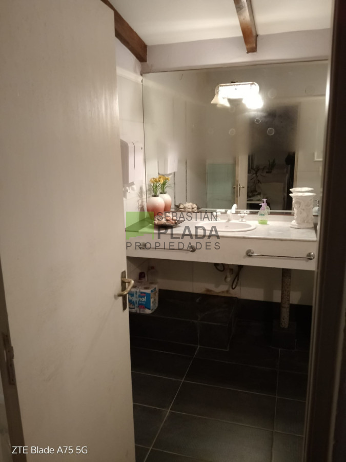 Local Comercial ID.1104 - Salón de Fiestas totalmente equipado, con Casa Habitación de 1 dormitorio en Venta en San Carlos