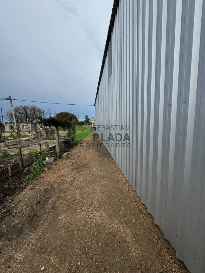 Local Comercial ID.925 - El Alquiler Gran Local a 700 metros de Ruta 9