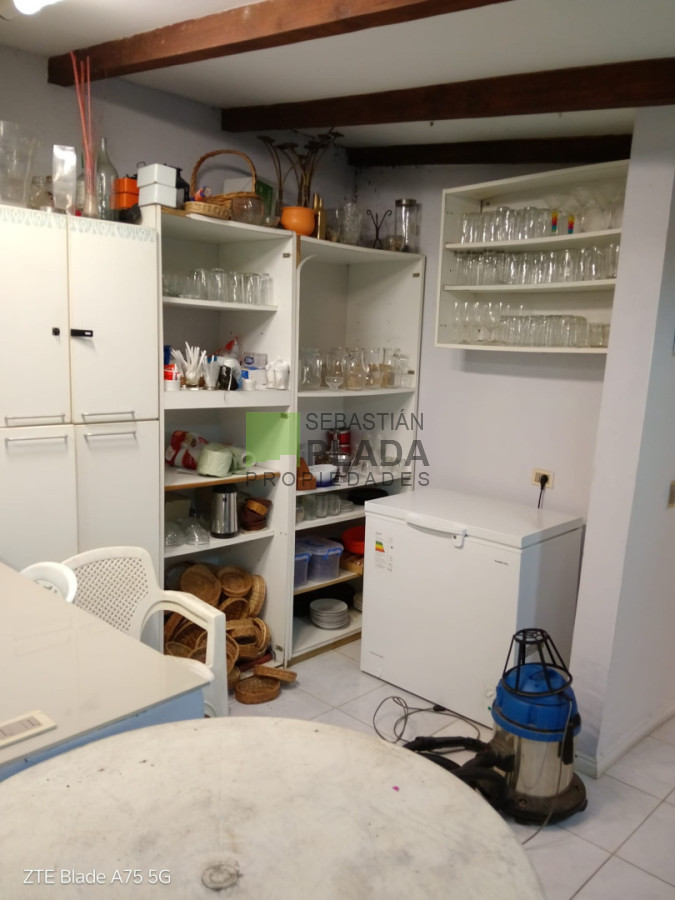 Local Comercial ID.1104 - Salón de Fiestas totalmente equipado, con Casa Habitación de 1 dormitorio en Venta en San Carlos